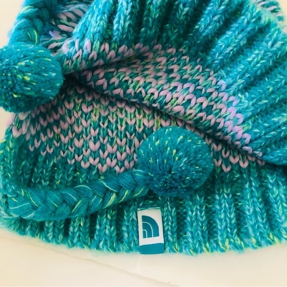 The North Face Girls Flecka Earflap Pom Pom Beanie Size M/ NWOT - Picture 6 of 10